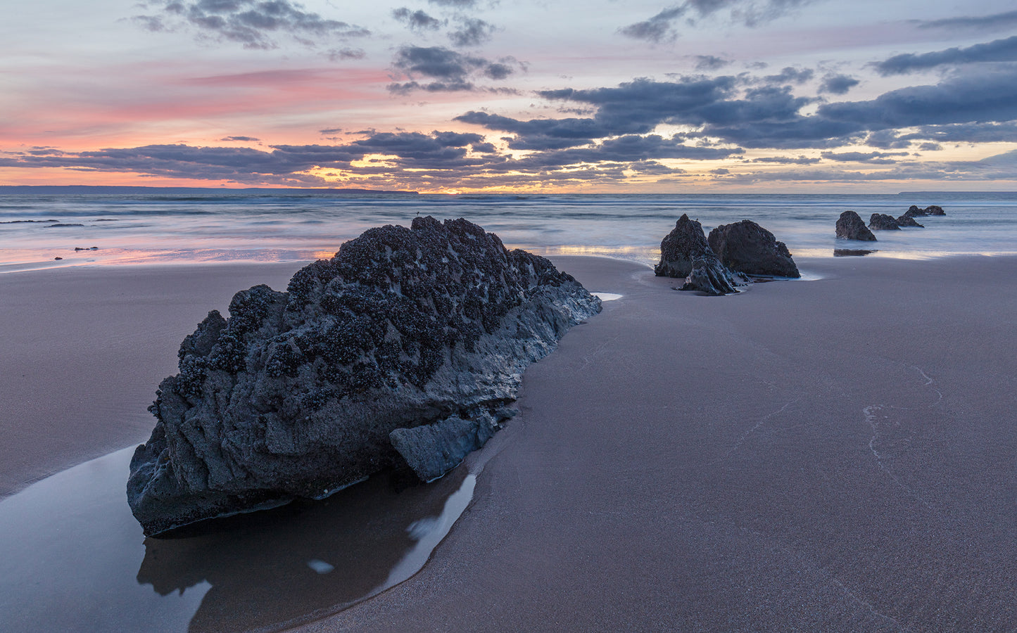Croyde Beach Lowtide Rocks