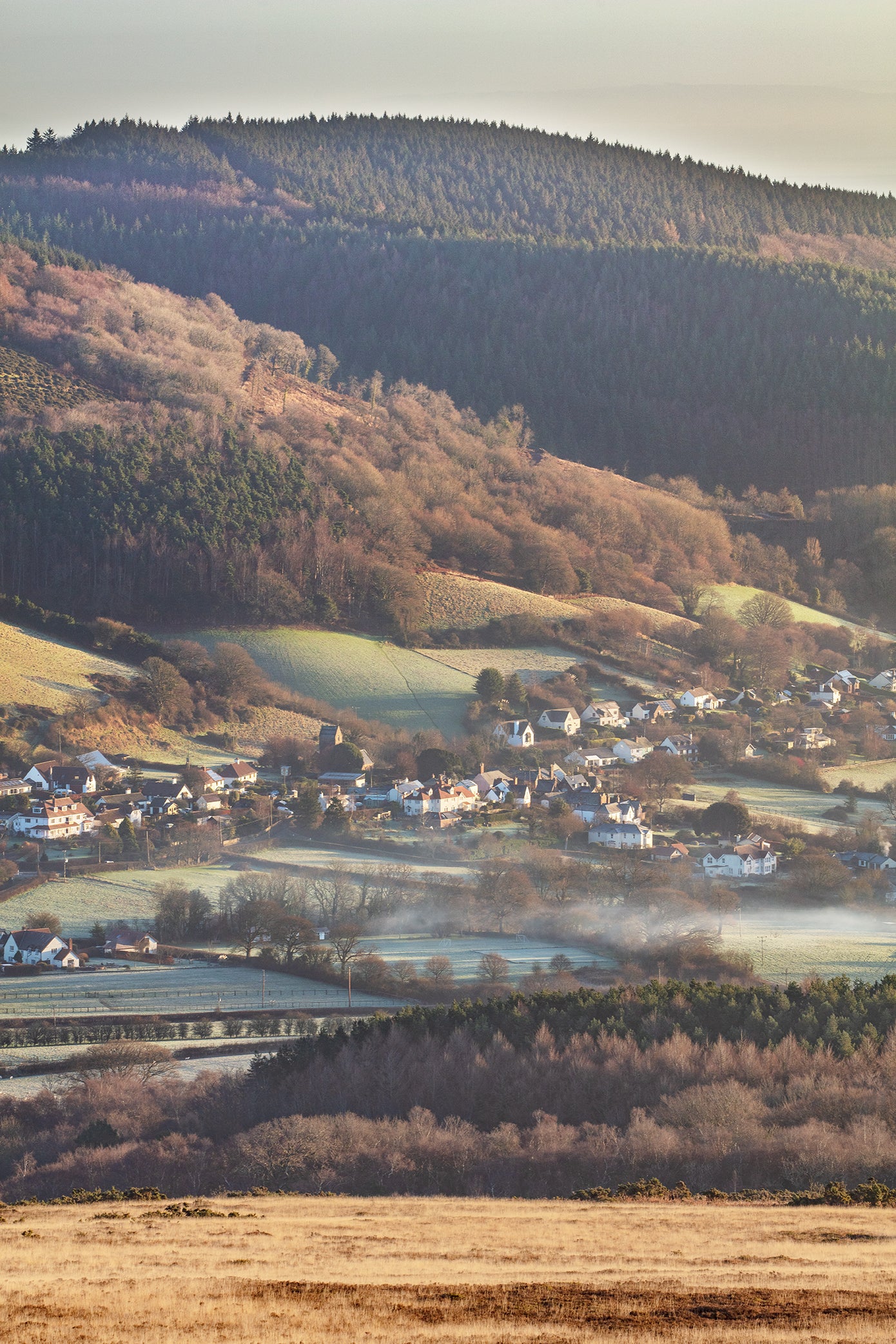 Towards Wootton Courtenay